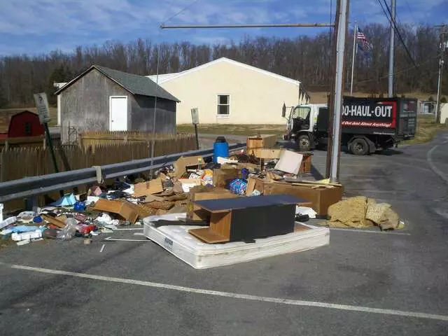 1-800-HAUL-OUT