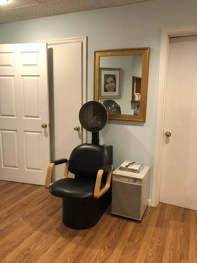 Attractions Hair Salon