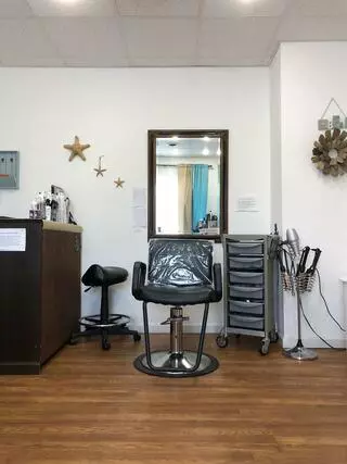Attractions Hair Salon