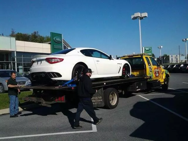 Azar Towing
