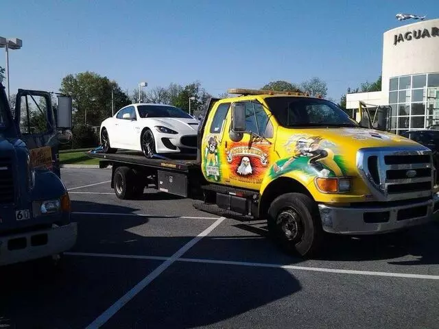 Azar Towing